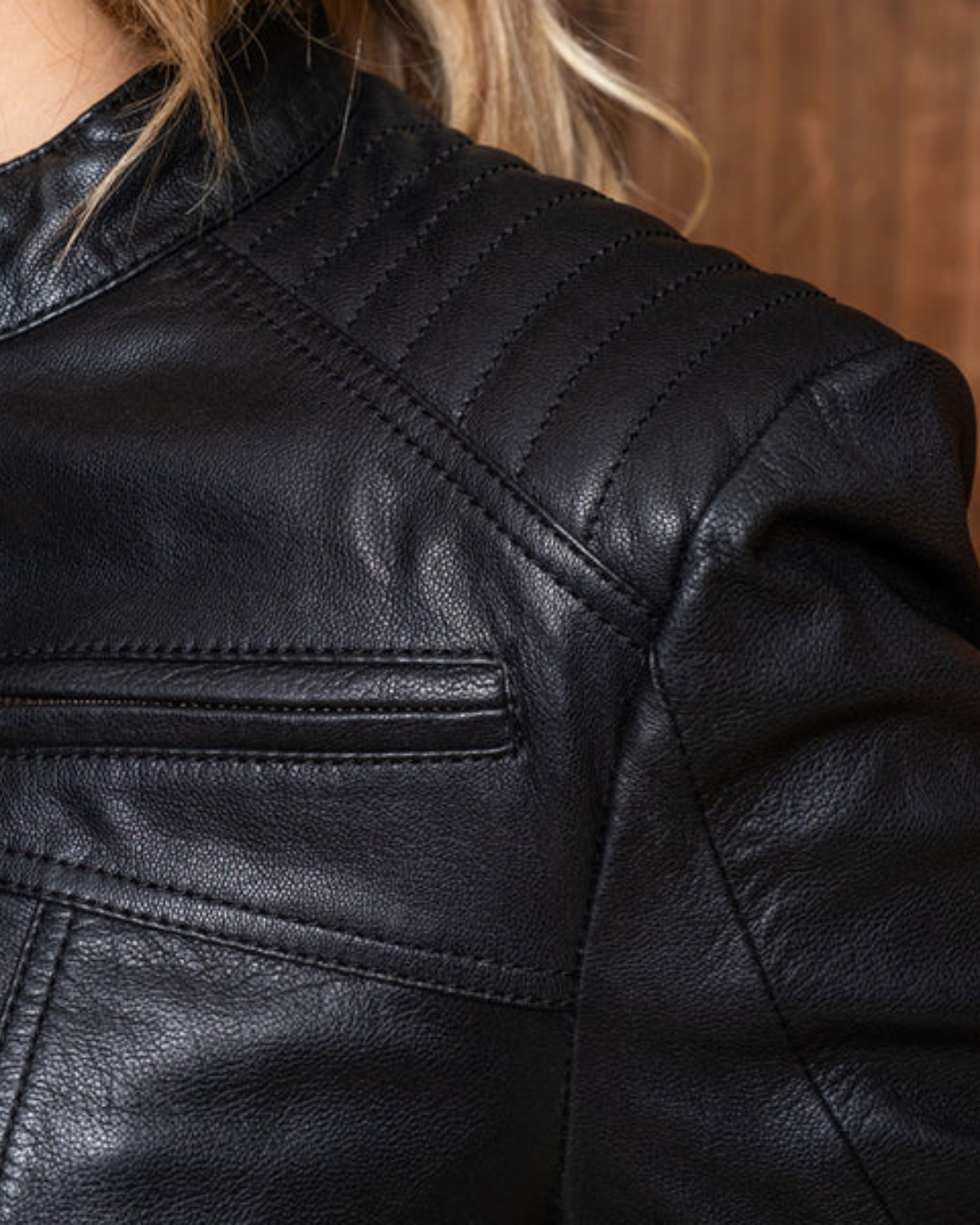 Chaqueta de Cuero Clásica para Mujer